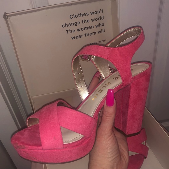 Pretty pink thick heel adjustable strap- size 8 - Picture 4 of 8